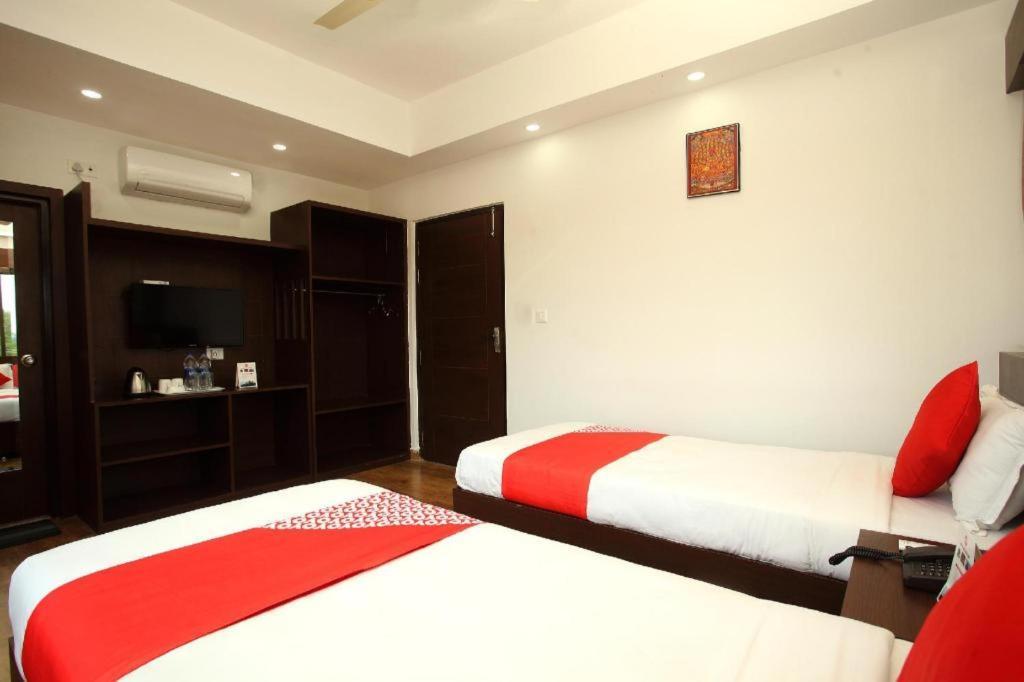 Oyo 525 Hotel Aloka Inn Rummindei Ngoại thất bức ảnh