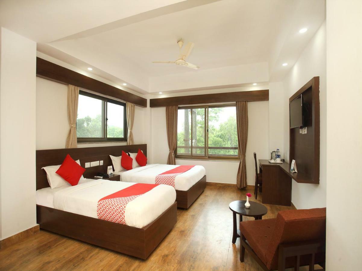 Oyo 525 Hotel Aloka Inn Rummindei Ngoại thất bức ảnh