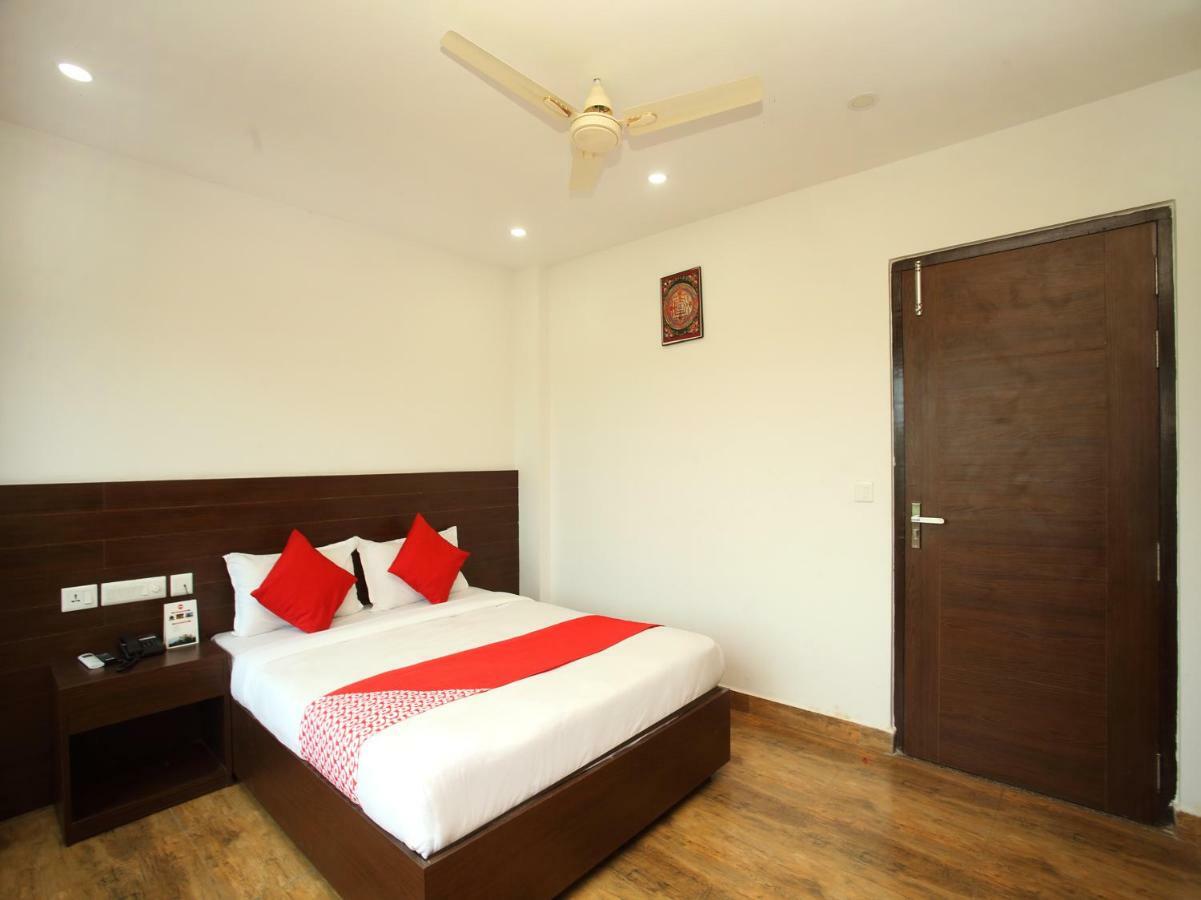 Oyo 525 Hotel Aloka Inn Rummindei Ngoại thất bức ảnh