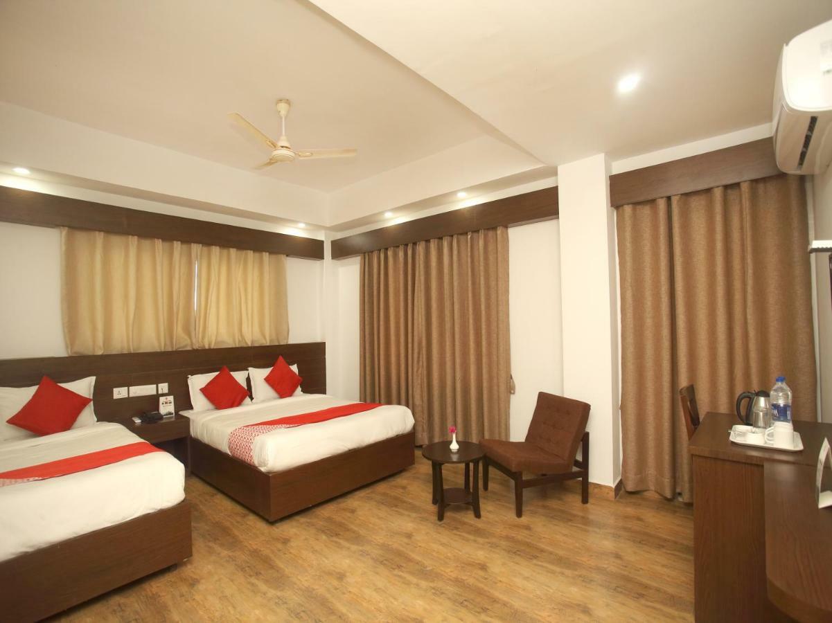Oyo 525 Hotel Aloka Inn Rummindei Ngoại thất bức ảnh