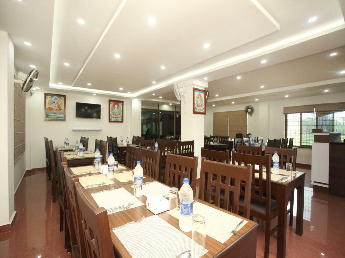 Oyo 525 Hotel Aloka Inn Rummindei Ngoại thất bức ảnh