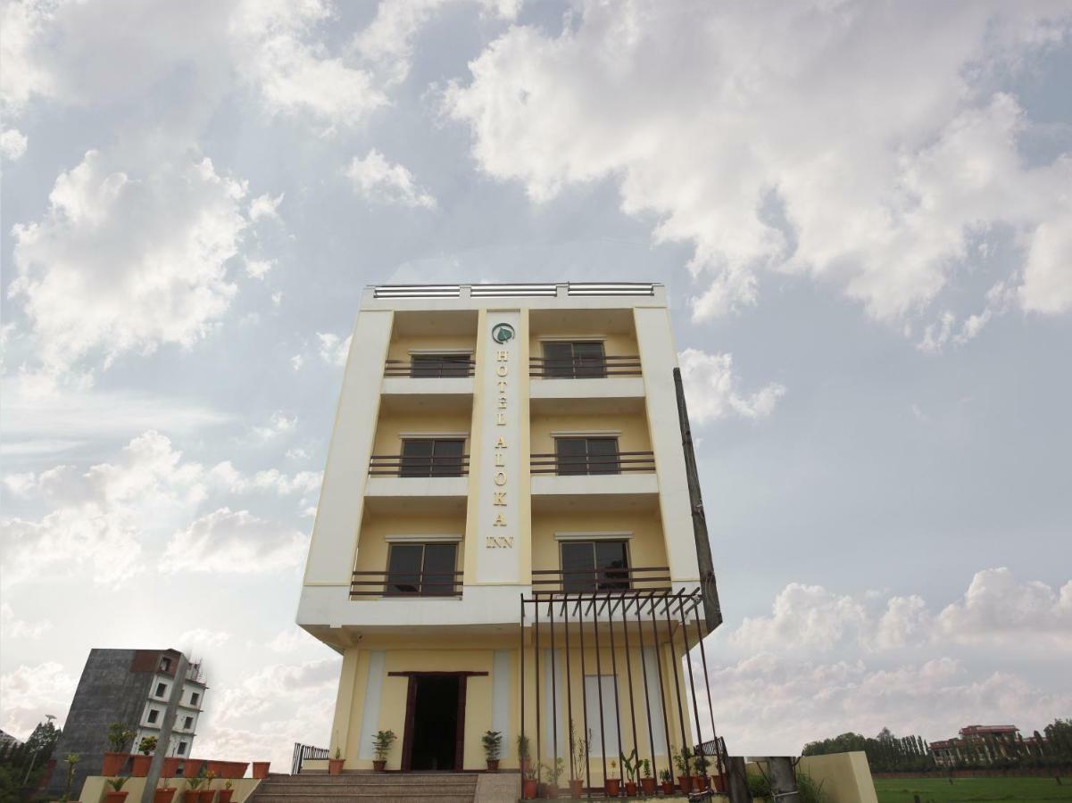 Oyo 525 Hotel Aloka Inn Rummindei Ngoại thất bức ảnh