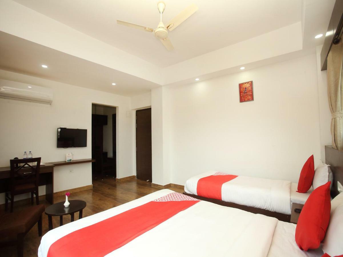 Oyo 525 Hotel Aloka Inn Rummindei Ngoại thất bức ảnh